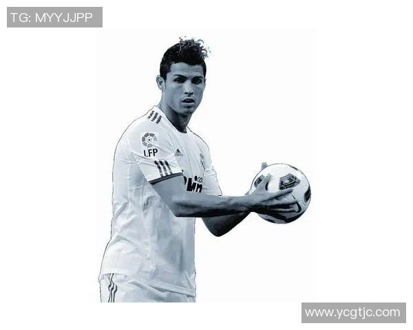 吕足球球星的崛起与成就分析：从青涩少年到世界级球员的成长之路