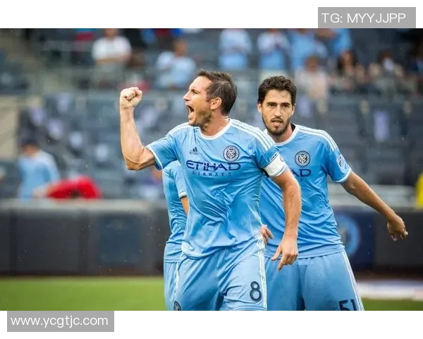 盘点绿茵传奇球星那些令人惊叹的独门绝技与经典代表招式