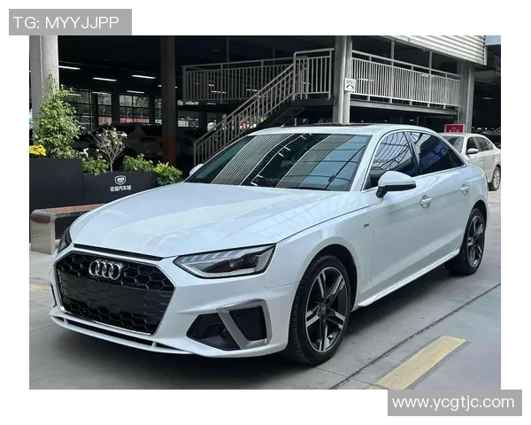 奥迪A4与足球巨星联手打造豪华运动车贴彰显速度与激情